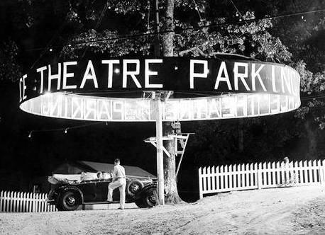 汽车电影院真实视频,世界上第一家电影院在哪个国家