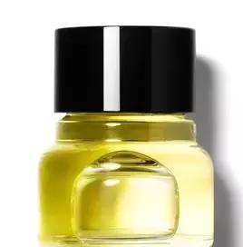 肌肤保湿最好的精华,冬季皮肤干燥用哪款护肤油