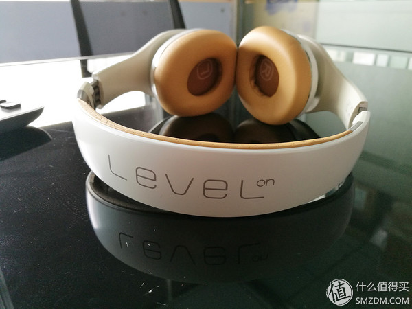 有颜值，有实力否？三星LevelOn头戴式耳机