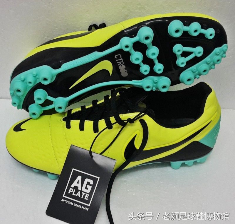 足球鞋阿迪和耐克谁更强,足球鞋耐克暗杀系列