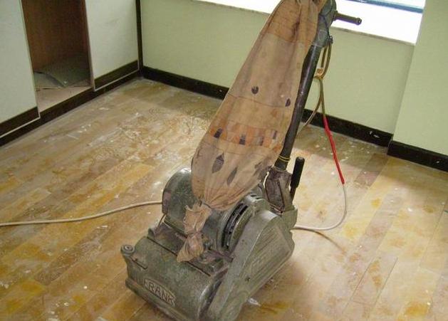 旧房地板翻新最佳方案,旧房翻新原有地板