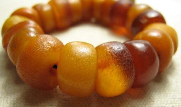 鉴别真假老蜜蜡最直接的方法,教你如何望闻问切自测皮肤类型