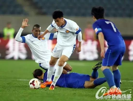 谭龙马里尼奥连线,亚泰引援谭龙