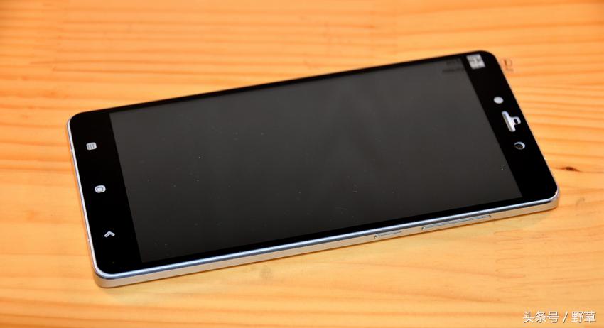 小米note背面贴膜怎么样,小米note12R后贴膜