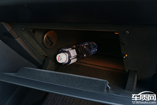 试驾新一代雪铁龙c6,2017年雪铁龙c6旗舰测评