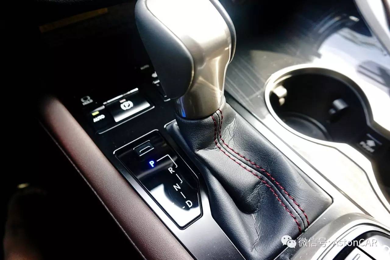 雷克萨斯rx200t价格,雷克萨斯rx450h评测