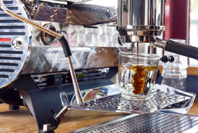 藏身咖啡厅避霾无需远行