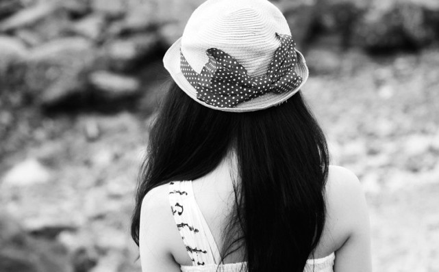 小三死缠老公不放，该怎么摆脱呢？