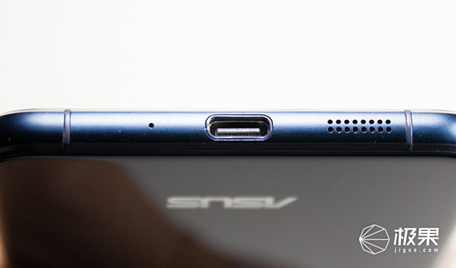 2018款华硕手机怎么样,黑科技颜值机