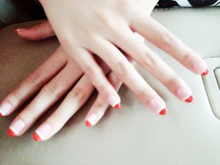 天生没有指纹的人是怎么回事,为什么没有指纹完全相同的人