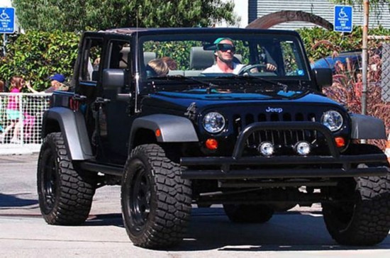 贝克汉姆年轻时和贝嫂,贝嫂和贝克汉姆分头带娃