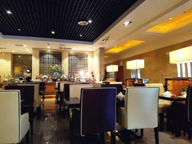 南京哪家自助餐环境性价比最高,南京河西金鹰50层自助餐价格