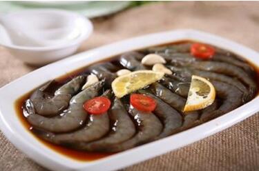 过年不要乱吃东西，有些美食里面住着寄生虫！