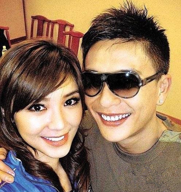 唐嫣黄宗泽七年后重逢去机场,唐嫣黄宗泽恋爱瞬间