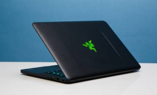 雷蛇灵刃razerbladepro,雷蛇买灵刃14还是灵刃15