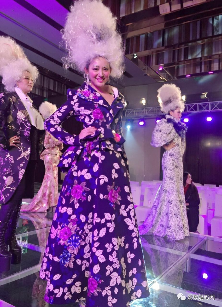 秘密花园里的时尚邂逅——第五届爱败妈妈时尚盛典闪耀绽放