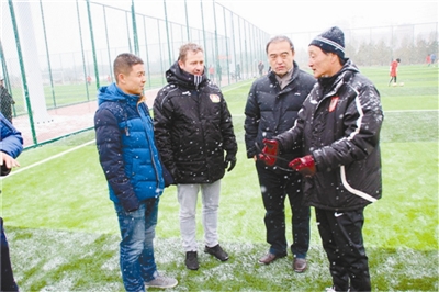 科尔沁区足球,呼伦贝尔大草原足球