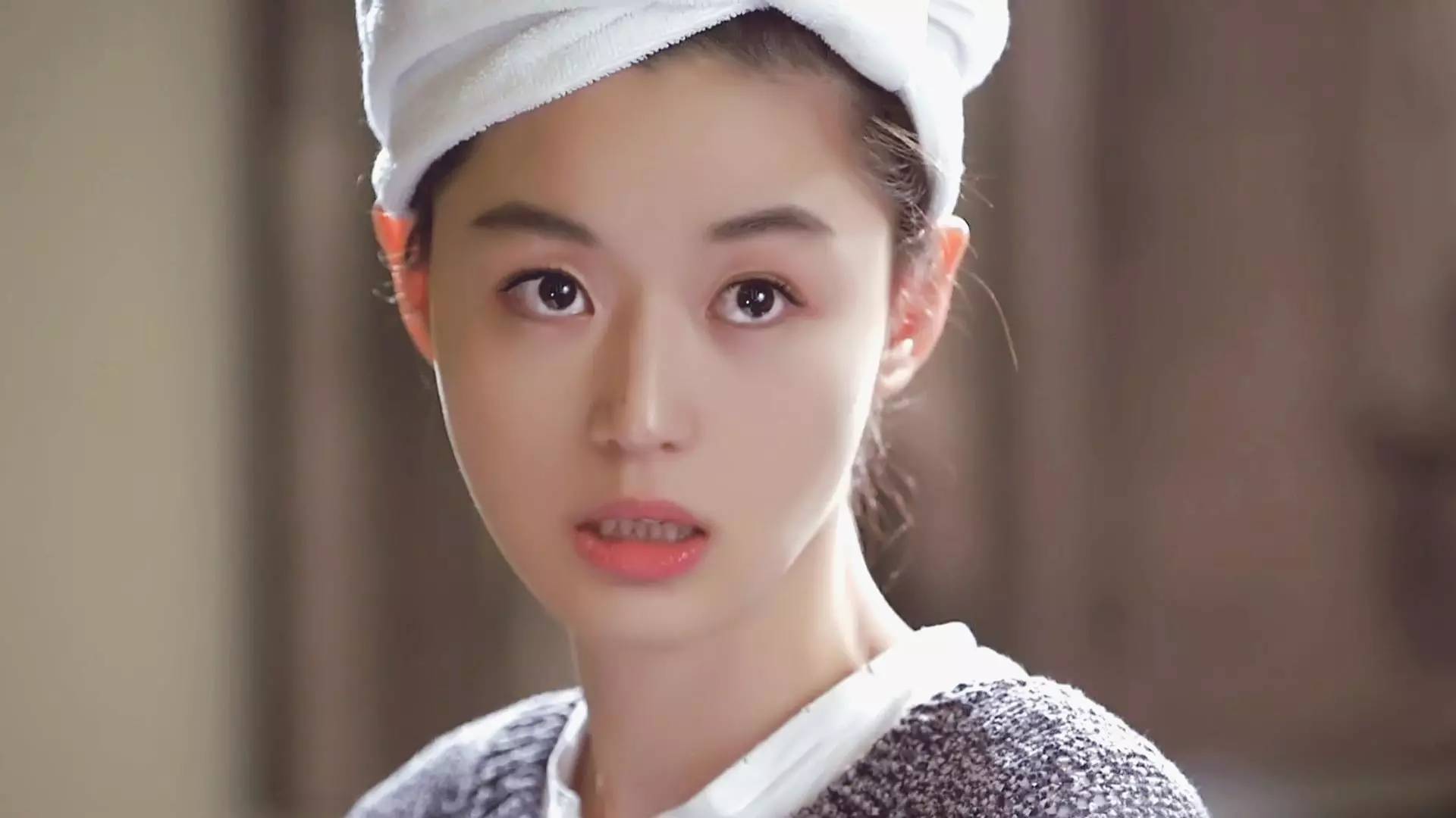 头发烫分叉了怎么办,头发烫焦了打结怎么办