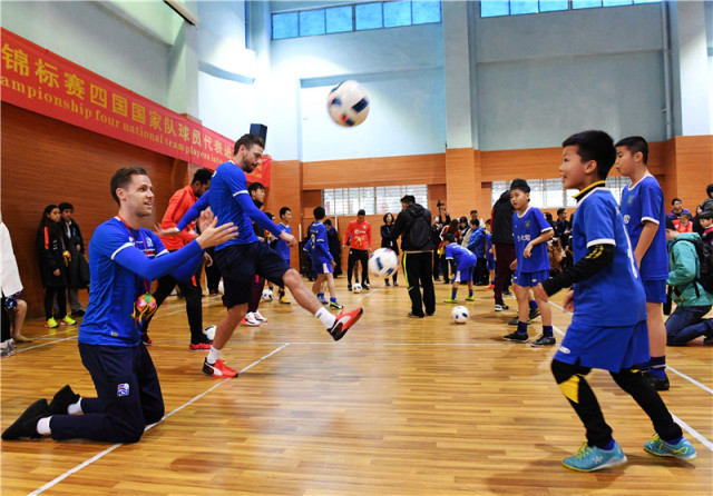 冰岛足球队维京战吼你相信奇迹吗,冰岛对尼日利亚世界杯维京战吼