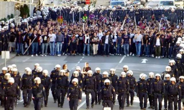 俄罗斯足球到底有多厉害,俄罗斯足球流氓组织