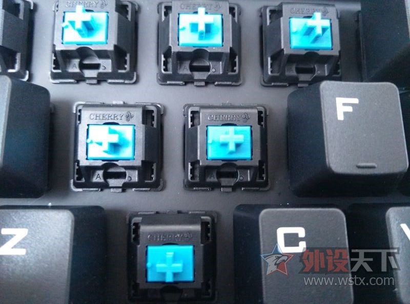 酷冷新款机械键盘,酷冷至尊键盘矮轴键盘