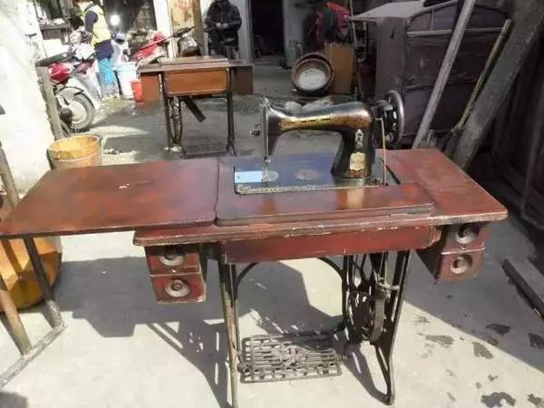 晚间茶泡饭｜细数重庆人身边正在逐渐消失的儿时物件