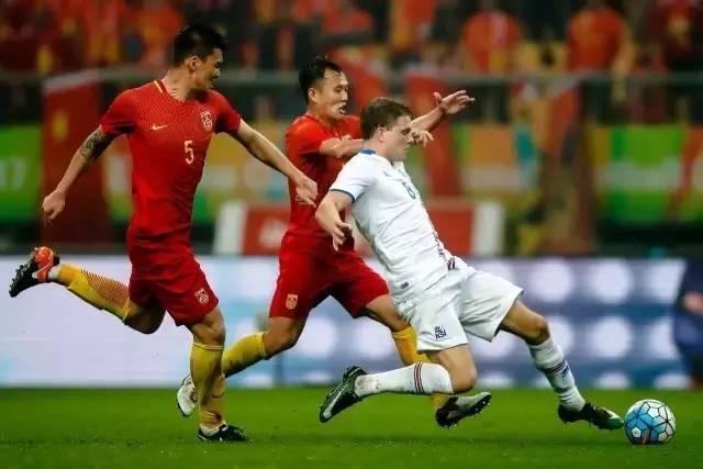 别再说你会玩了，看过他们后，估计你就默默去面壁了……