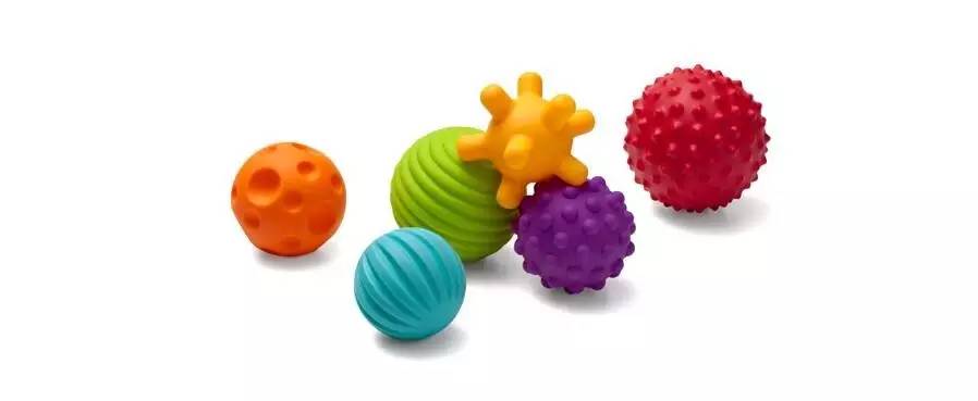 辣妈带娃出门必备清单,辣妈每天都想给宝贝打扮的美美哒