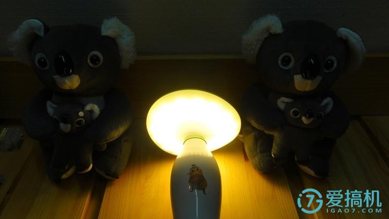 虫虫派智能语音灯：小可蚁语音操控灯，真的是非常“小可以“