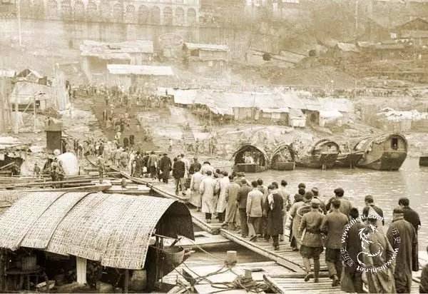 现代名人勤奋学习的故事,那些学习最刻苦的人