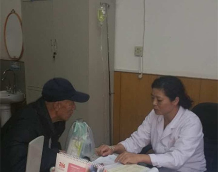 记者医院采访,记者采访的医生