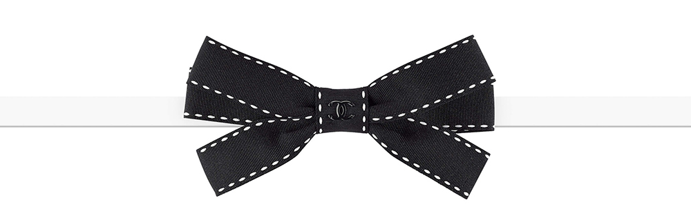 想要CHANEL包包买不起，那网球拍回力镖怎么样