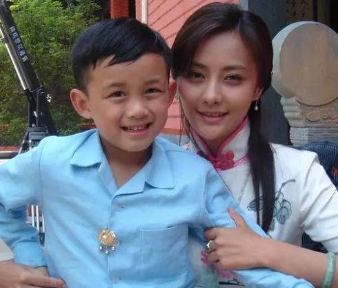 吴磊刘昊然tfboys同台,刘昊然tfboys四大鲜肉同台