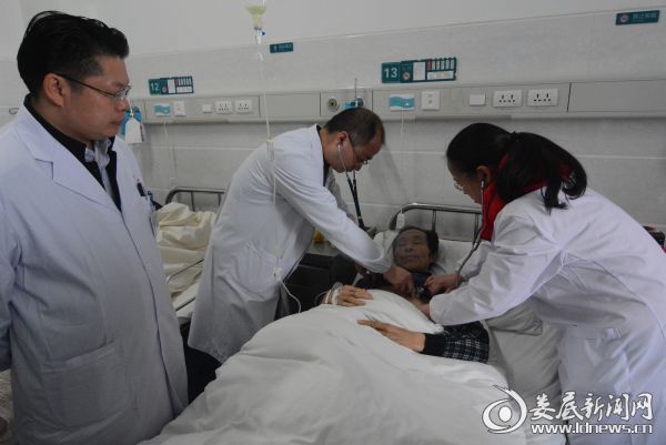 娄底中心医院抢救病人,娄底市中心医院重症医学科