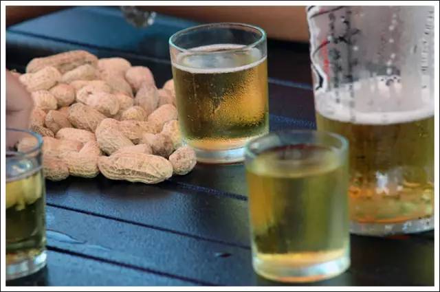 啤酒真的好喝不好喝吗,啤酒为什么要冷得更好喝