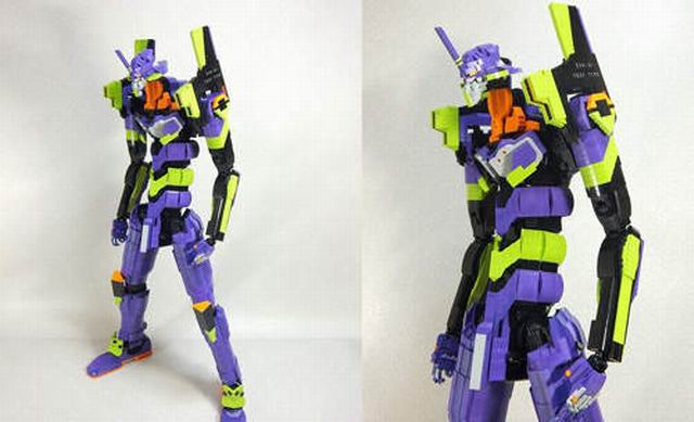 岛国手工帝花3年时间打造与小学生等高的“乐高初号机”