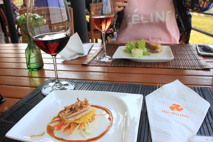 泰国曼谷芭提雅华欣7天自由行 (泰国华欣与芭提雅是一个地方吗)