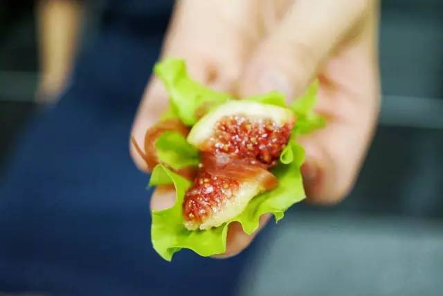 浜彈姘存灉鐢樼敎,浜彈鏃犺姳鏋滃甫鏉ョ殑鐢滆湝