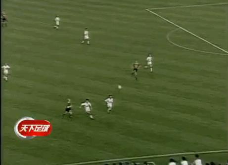 中国足球最伟大的球员,马拉多纳足球经典瞬间