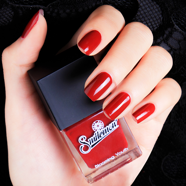 美甲小白注意什么事项,穿戴式美甲好还是涂指甲油好看