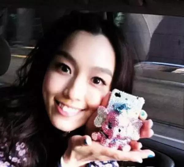 刘亦菲孙俪同款帽子,杨幂孙俪同款卫衣