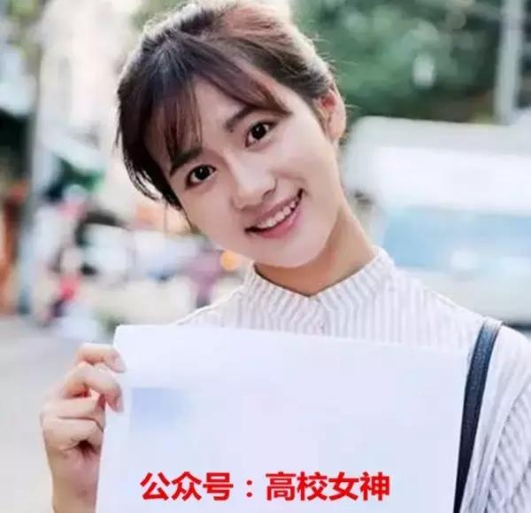 林妙可艺考四所大学,林妙可报考大学