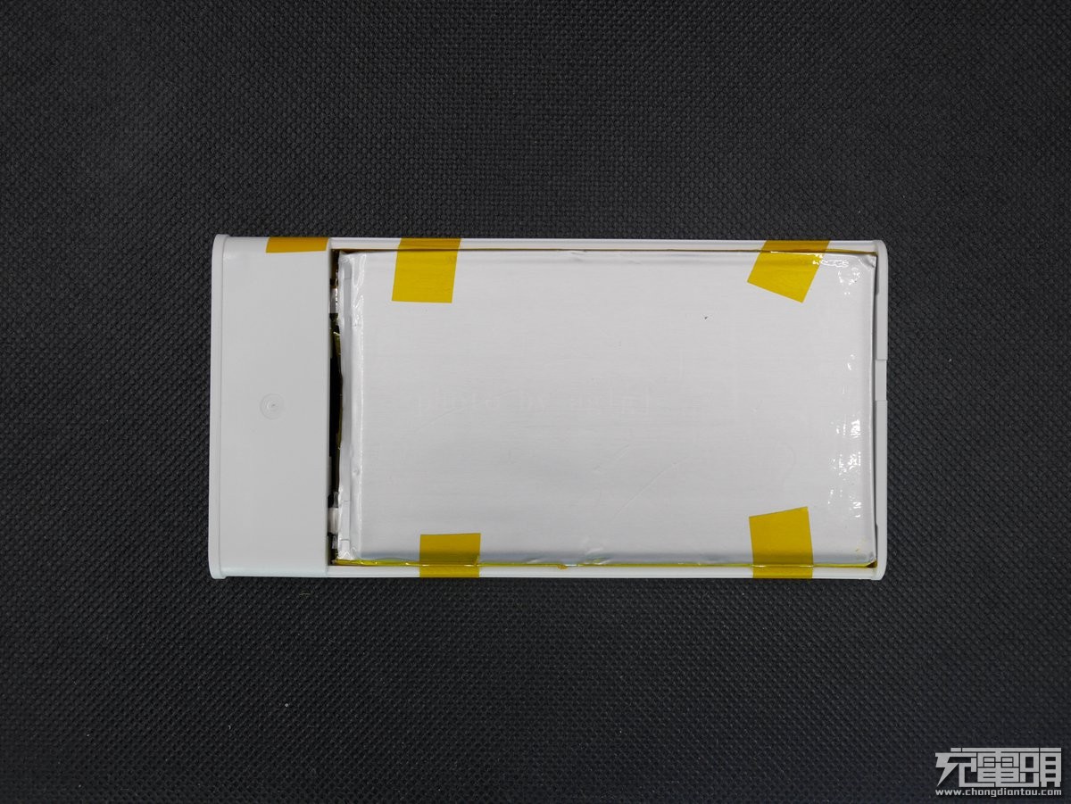 yoobao移动电源600w拆解,yoobao42000移动电源