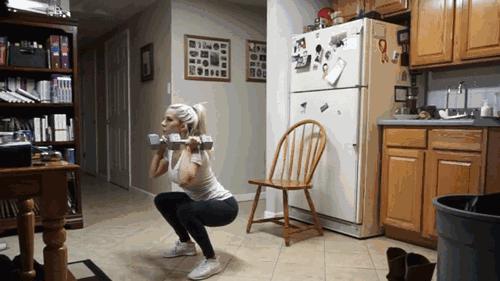 怎样的锻炼动作使臀部有型,如何锻炼让腹部和臀部更有型