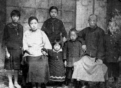 差得远了，为何非得认为《色戒》王佳芝原型是郑苹如？