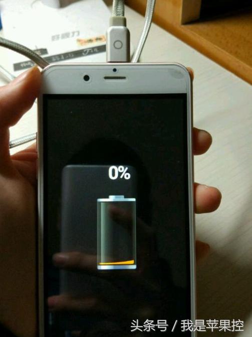 2018年iphone 6s还能免费换电池吗 (现在的苹果6s还值不值得换电池)