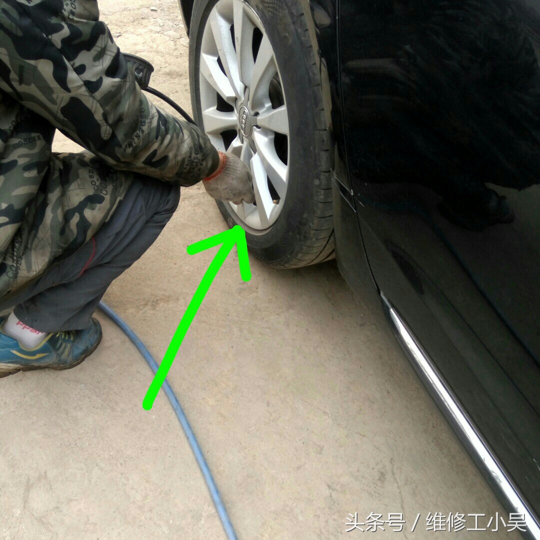 奥迪前轮胎气压不足,奥迪车主的苦恼