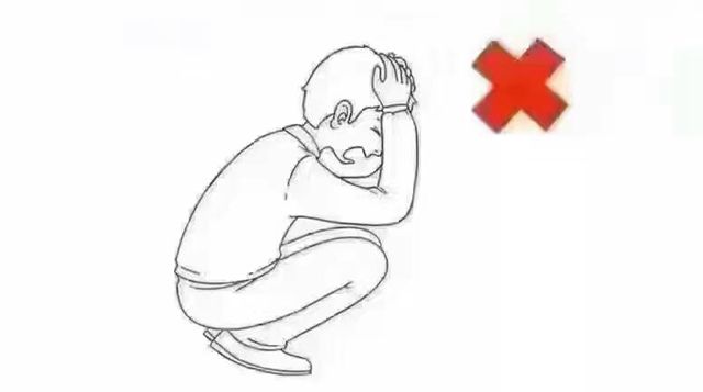 如果老虎遇到棕熊该怎么办,在遇到老虎时如何自救