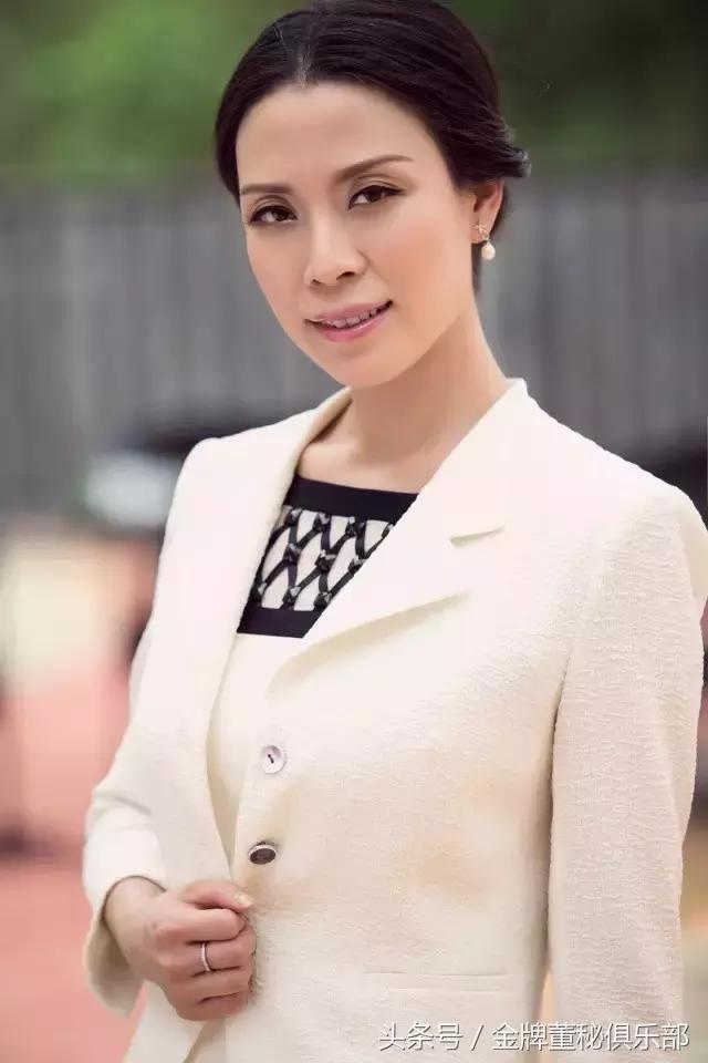 爱施德高管,爱施德董秘罗筱溪