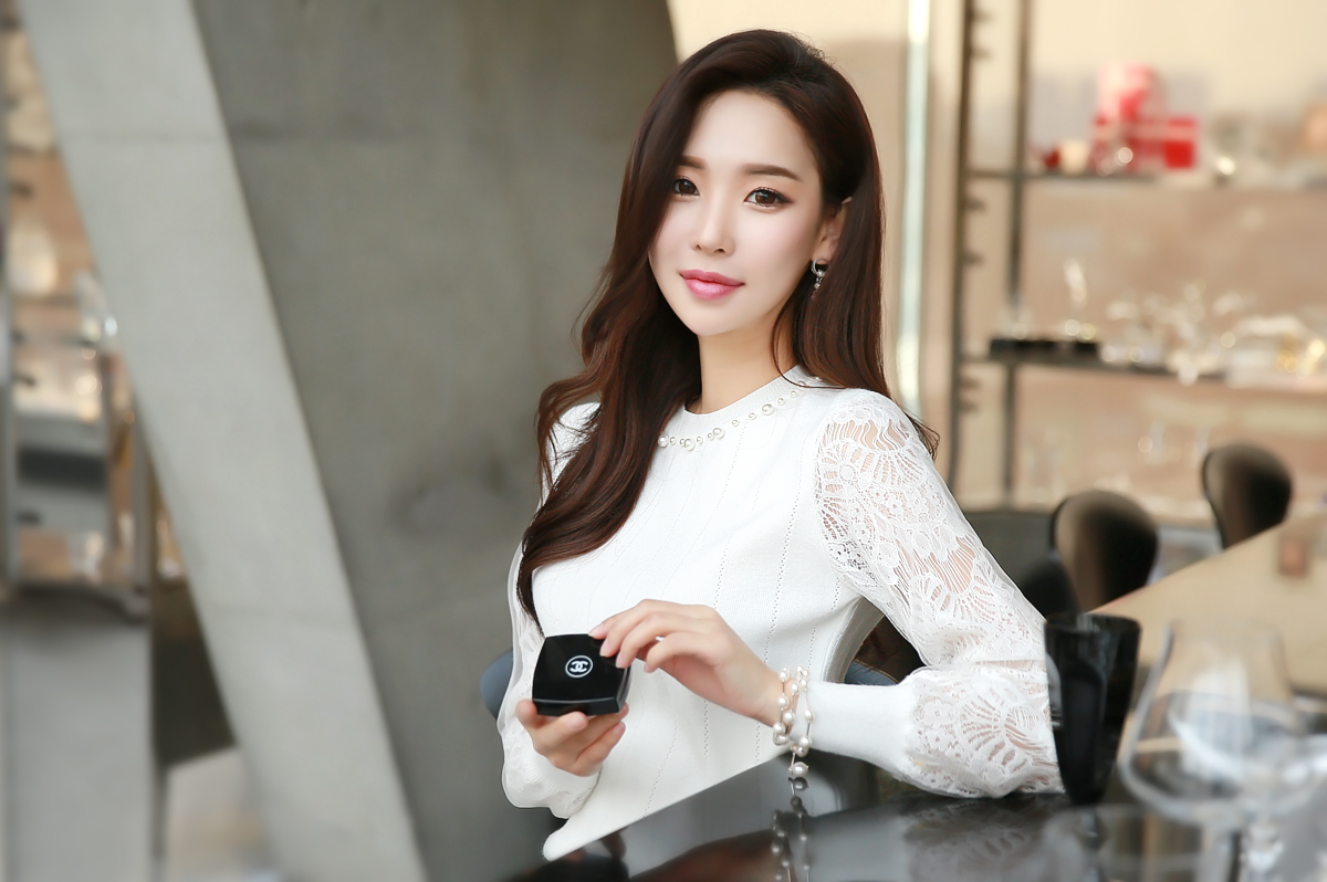 针织连衣裙修身写真艺术照,蓝色针织吊带甜美少女写真